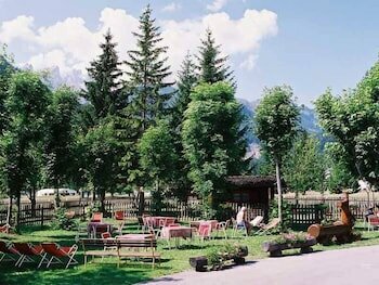 Hotel Stella Alpina, Забронировать Отель Фалькаде 