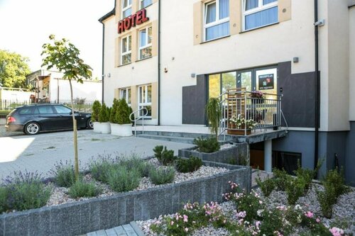 Hotel Sokołowska Airport Modlin, Забронировать Отель Новы-Двур-Мазовецки 