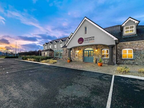 Shannon Springs Hotel, Book Hotel  