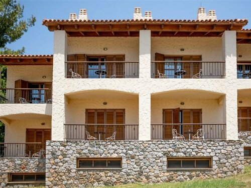 Kaminos Wellness Resort & Spa, Забронировать Отель Отели Лимни с парковкой, Парковка