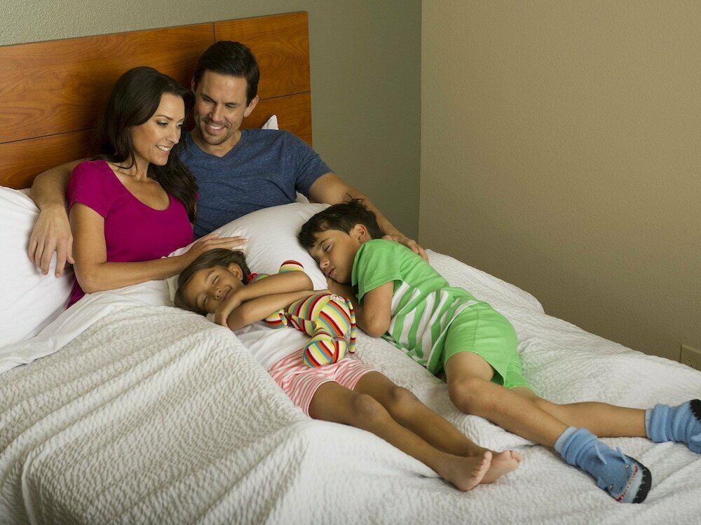 WoodSpring Suites Topeka