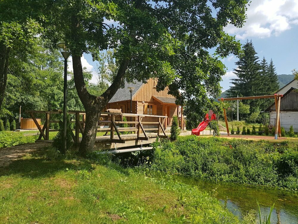 Vodenica Vrelo Chalets