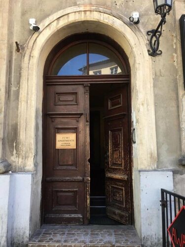 REAL Hostel, Забронировать Апартаменты/квартира Недорогие отели Кракова, рядом с Церковь Святого Идзи, недорого