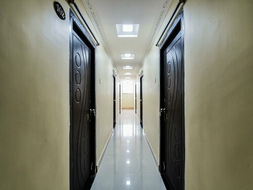 Oyo 16856 Sri Jaya Guesthouse, Забронировать Отель Отели Вишакхапатнам 3 звезды, 3*