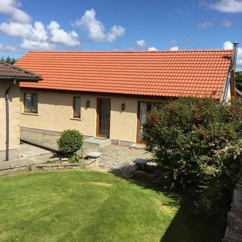 Langley Cottage with patio, spacious rooms - part of Langley Serviced Apartments several properties in Wick, Rezervasyon Tatil Evi Wick Caithness