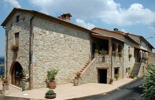 Sammonti, Book Hotel Monteriggioni Chianti