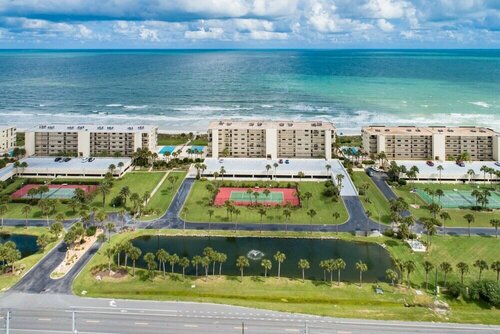 Crescent Beach Condos, Забронировать Апартаменты/квартира Отели Сент-Огастин с бассейном, Бассейн