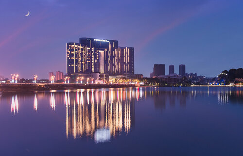 DoubleTree by Hilton Hotel Anshun, Забронировать Отель Отели Аньшунь с бассейном, Бассейн