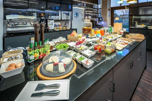 Qubus Hotel Gdańsk, Забронировать Отель Отели в центре Гданьска, в центре, Парковка