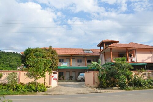 Wattana Hill Resort, Забронировать Курортный отель Саттахип Чонбури