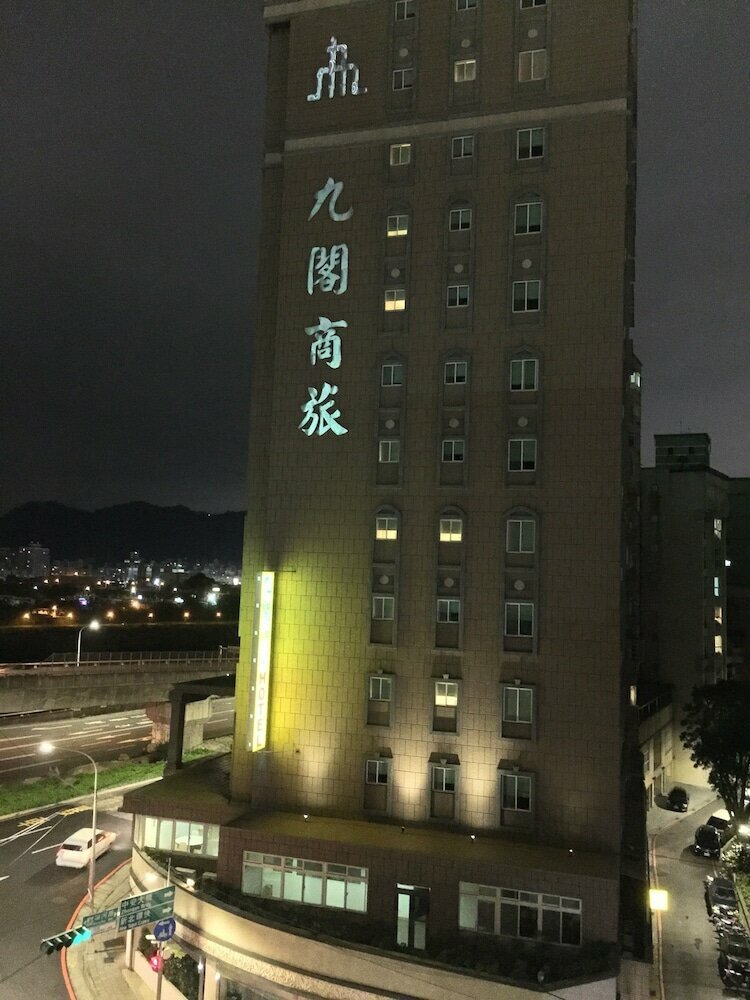 9 Hotel