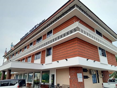 Super OYO 90464 Borneo Suites Hotel, Reserva ahora Hotel Kota Kinabalu 