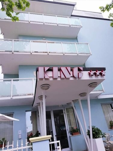 Roi Hotel, Забронировать Отель Отели в центре Чезенатико, в центре