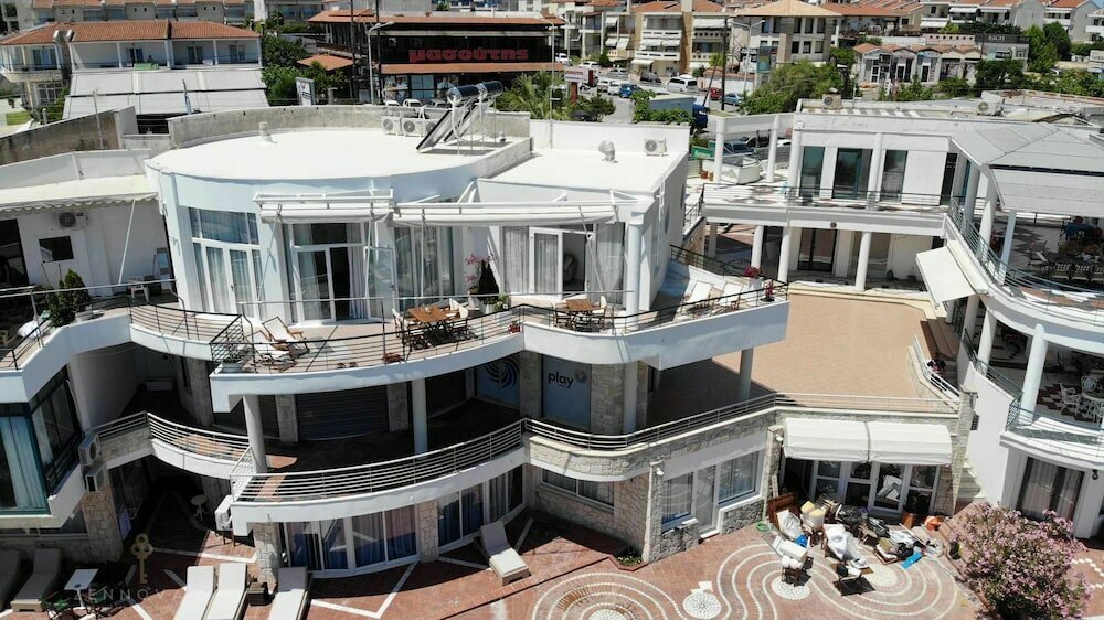 Zennova 33 Kallithea Blue Paradise