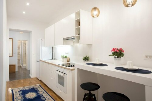 Bright and Spacious Apartment in the City Center!, Забронировать Апартаменты/квартира Отели Загреба с парковкой, рядом с Собор Загреба, Парковка