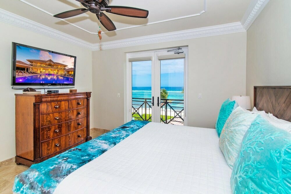 Blue Water Villa