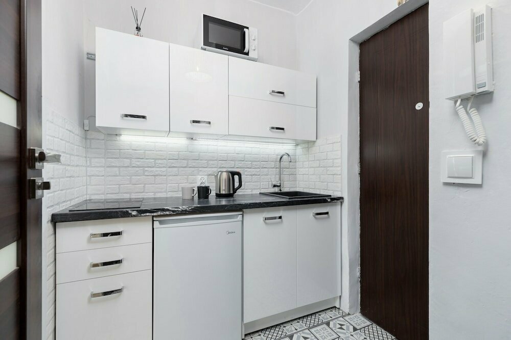 Brick House Apartment Cracow by Renters