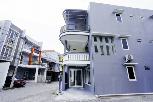 Oyo 1985 F7 Residence, Rezervovat Hotel Wonokerto hotely s parkováním, Parkování