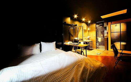 Elephant Shower Hotel, Забронировать Отель Чинджу Кёнсан-Намдо, рядом с Национальный музей Чинджу