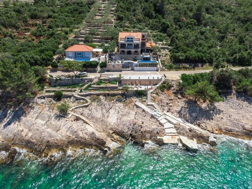 Holiday Home Dona Maria, Забронировать Отель Отели Приградица с бассейном, Бассейн