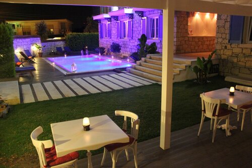 Tarcin Alacati Otel - Adults Only, Забронировать Отель Отели Алачаты 3 звезды, 3*