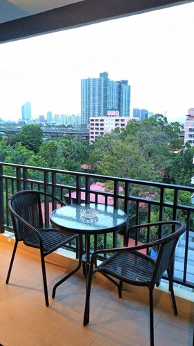 Amp Am House Bangkok Hotel, Забронировать Отель Отели Бангкока 4 звезды, рядом с Клуб Слим в развлекательном районе RCA, 4*