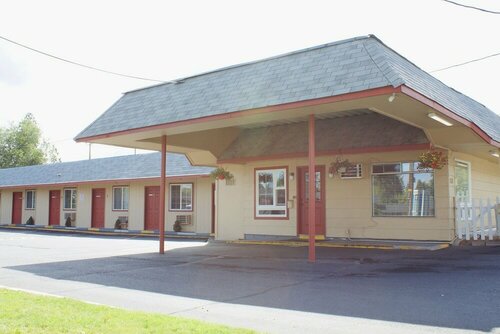 Chalet Motel, Забронировать Шале Виллы Кастер, рядом с Monument Health Custer Hospital, Вилла