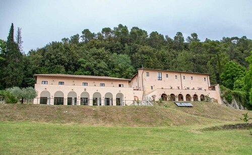 Convento San Bernardino, Book Hotel Montefranco Umbrien