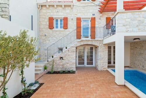 Holiday home Rocca, Забронировать Вилла Бизнес-отели Сплитско-Далматинской жупания, 4* 5*