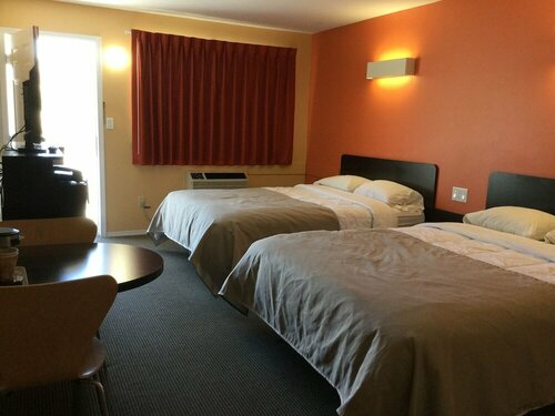 Riverside Motel Cache Creek, Брондау Мотель Cache Creek 