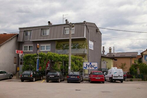 Guest House Ivac Inn, Đặt Nhà khách Khách sạn ở Zagreb có chỗ đỗ xe, Bãi đậu xe