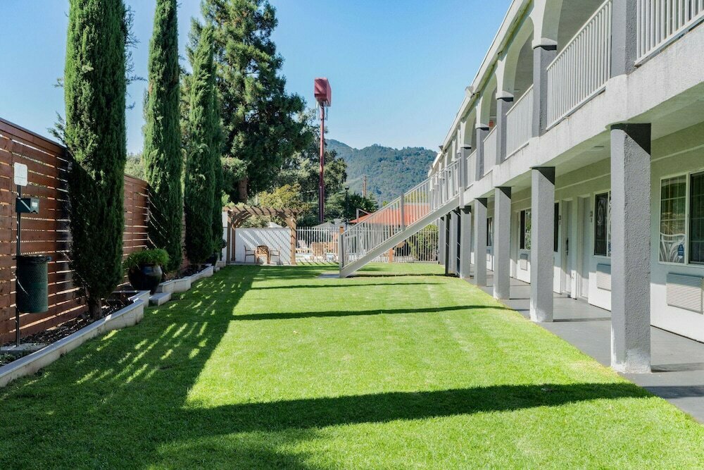 The Orchard Hotel