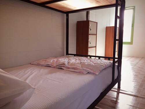 Ozone Beach House, Забронировать Хостел Хостелы Ланта-Яй, рядом с Пляж Пра Ае, Хостел