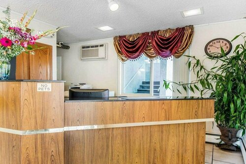 Econo Lodge Downtown Colorado Springs, Book Hotel Hoteller i Columbia med parkering, Parkering