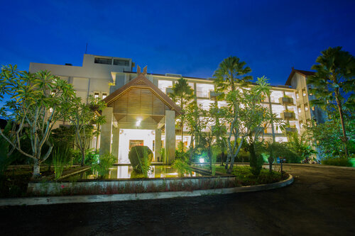 Bintang Flores Hotel, Забронировать Отель Отели Лабуан-Баджо с парковкой, Парковка