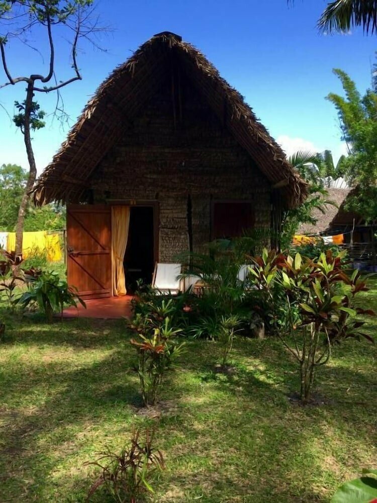 Hôtel Lodge La Pirogue Mahambo