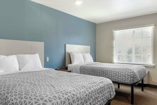 WoodSpring Suites Raleigh Garner, Забронировать Отель Edmondson Северная Каролина