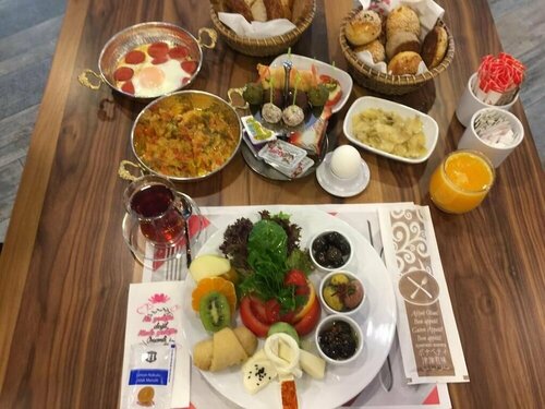Days Hotel by Wyndham Ankara Cankaya, Prenota Hotel Çankaya 