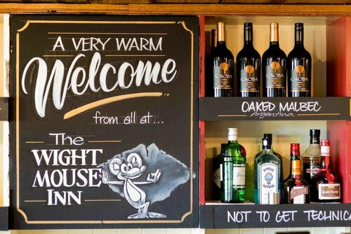 The Wight Mouse Inn, Varaa Hotelli Chale Isle of Wight