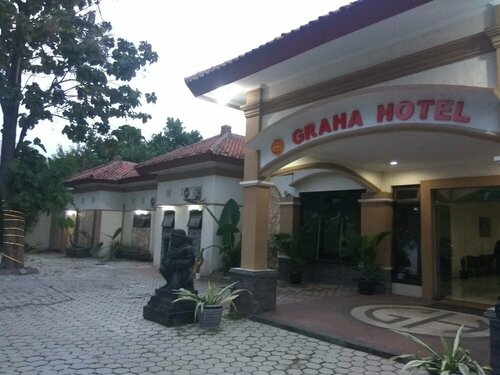 Graha Hotel, Reserva ahora Hotel Hoteles en Sragen con aparcamiento, Aparcamiento