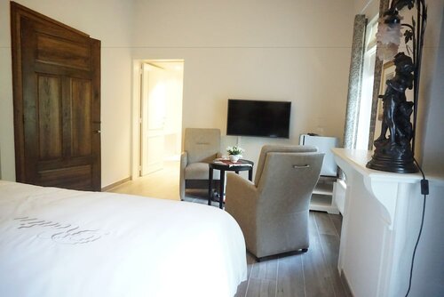 B&B Domein Rodin, Забронировать Отель «постель и завтрак» Отели Antwerpse Kempen с завтраком, Завтраки