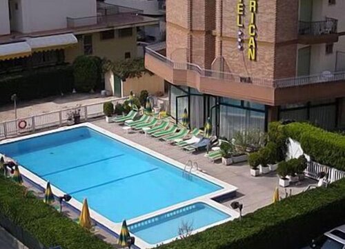 Hotel American-Dinesen, Забронировать Отель Отели Венеции с бассейном, рядом с Ка’ д’Оро, Бассейн