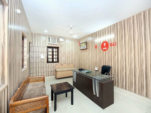 OYO 12409 Royal Cottage, Забронировать Дом для отпуска Коттеджи Парвану, Коттедж