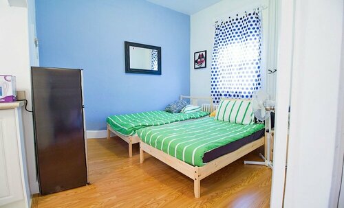 Studio Apartment near Kensington Market – Unit 3