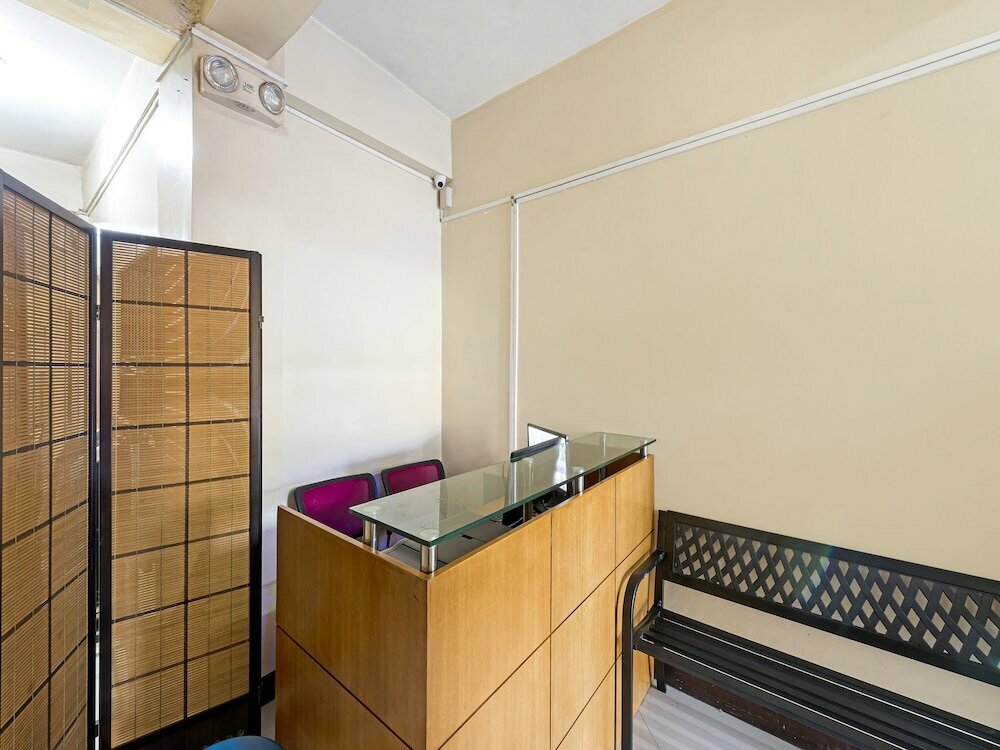 Oyo 490 V-cat Apartelle