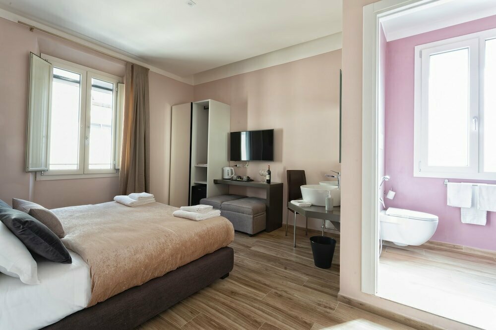 Gogo Boutique Hotel