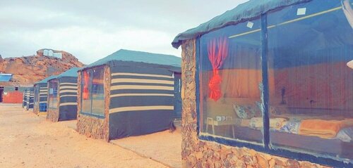 mozoon rum, Đặt Khu cắm trại Wadi Rum Aqaba