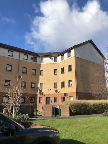 Large Apartment GLA Airport, Rezerwuj Apartament Buckfastleigh Glasgow