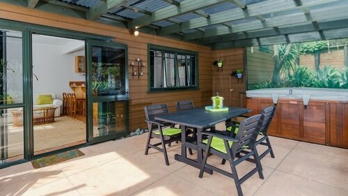 Coastal Chalet Suites Whangaroa, Buchen Sie Chalet  