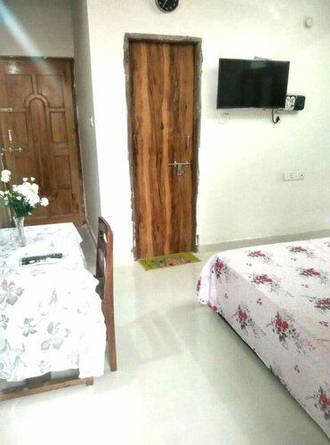 Graceland, Rezerwuj Hotel Hotele w North Goa z parkingiem, Parking